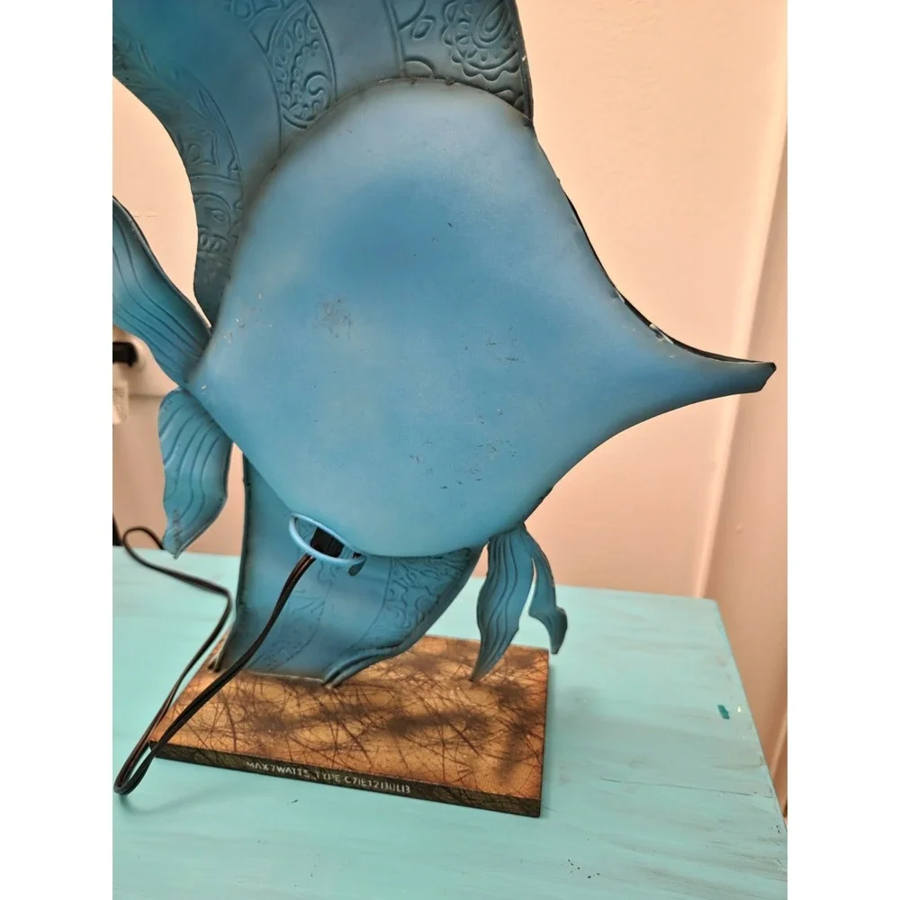Pier 1 Imports Metal Fish Lamp Capiz Shell‎ Coastal Nautical Accent Light